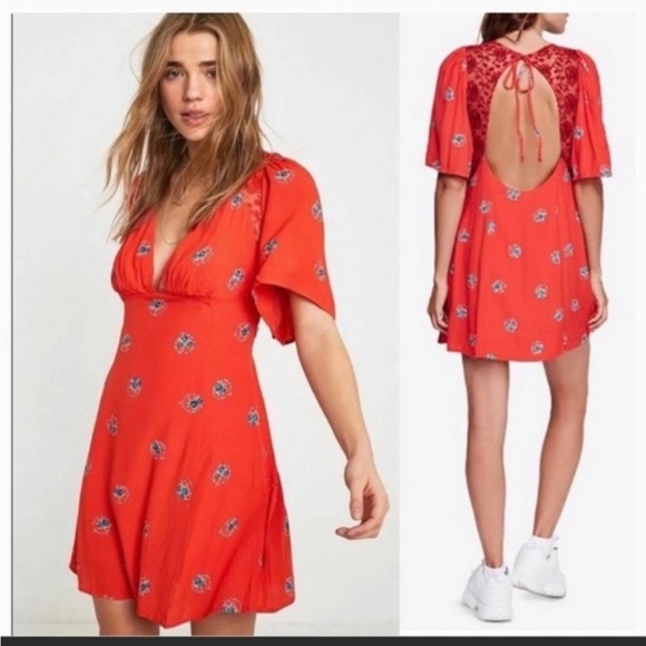 Elegant Red Floral Women's Dress - Picture 5 of 8